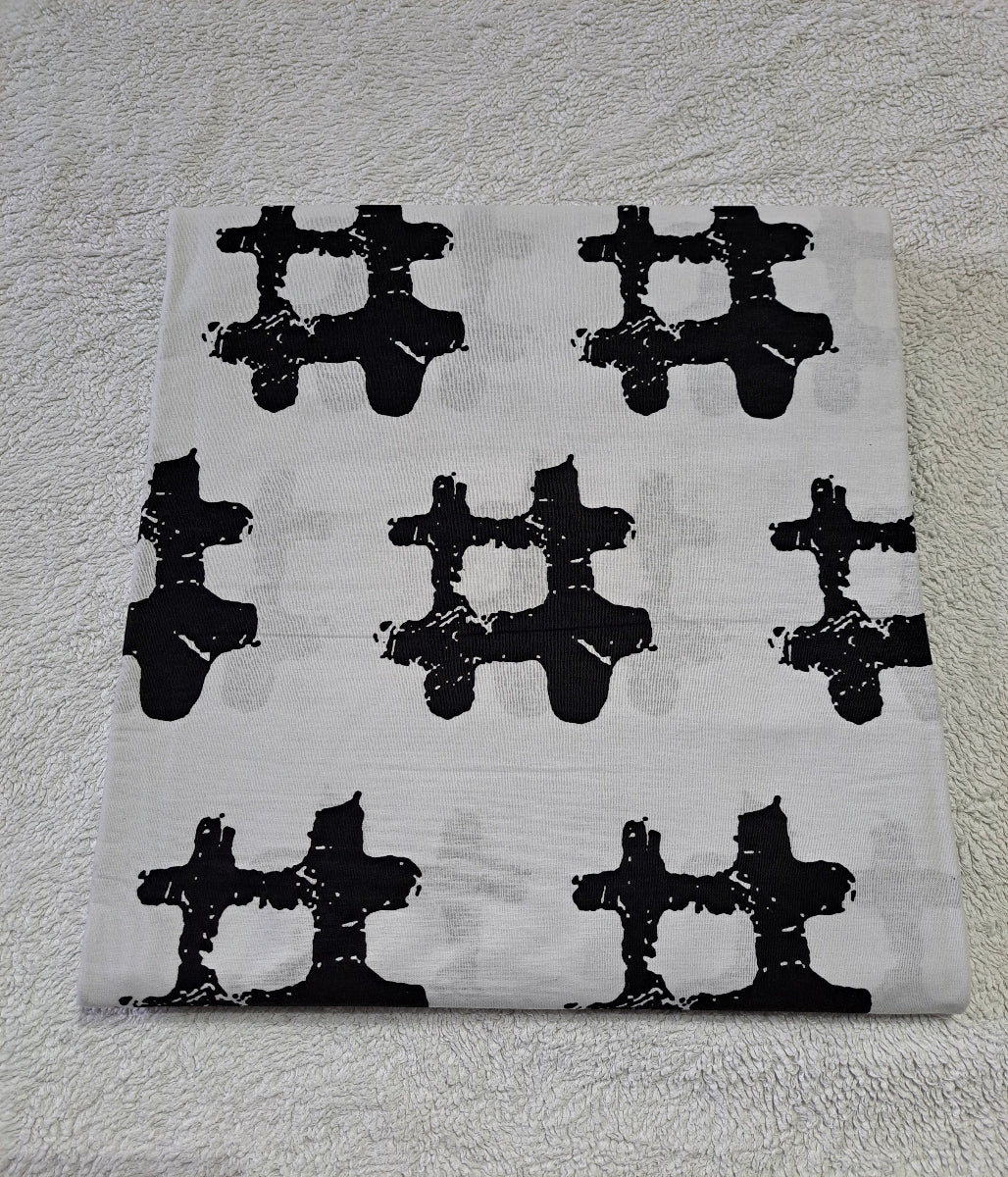 TR111  Vibrant African Ankara Print Fabric – 100% Cotton (6 Yards)